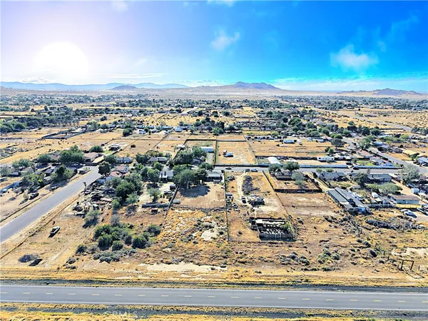 $2,595 | 41020 163rd Street East, Lancaster, CA 93535