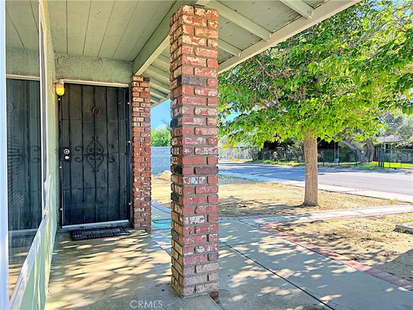 $2,595 | 41020 163rd Street East, Lancaster, CA 93535