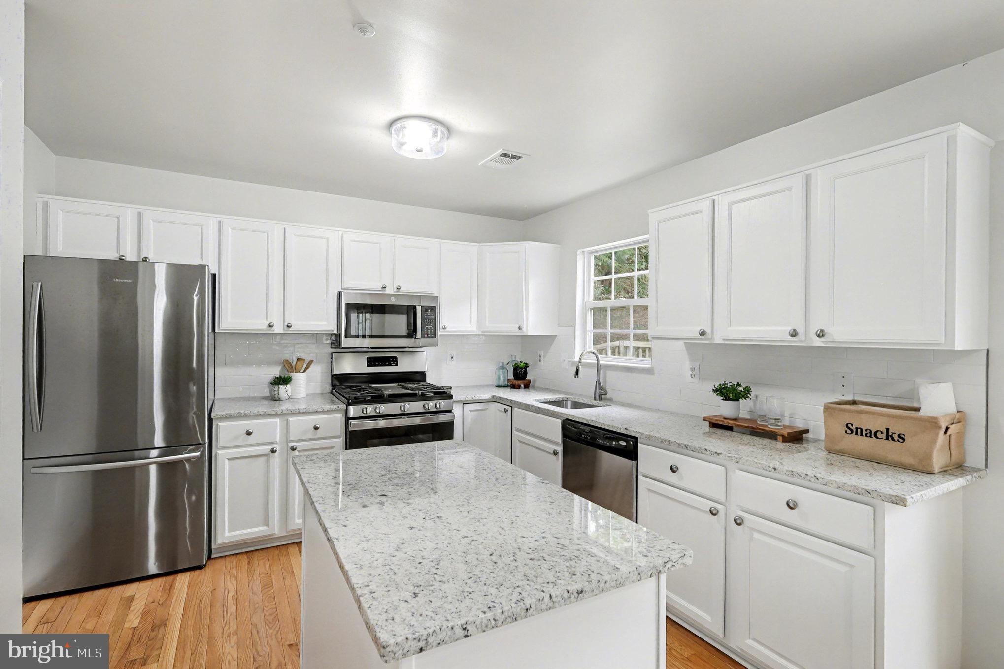 2000 Chita Court Temple Hills, MD 20748 - Photo 11 of 38