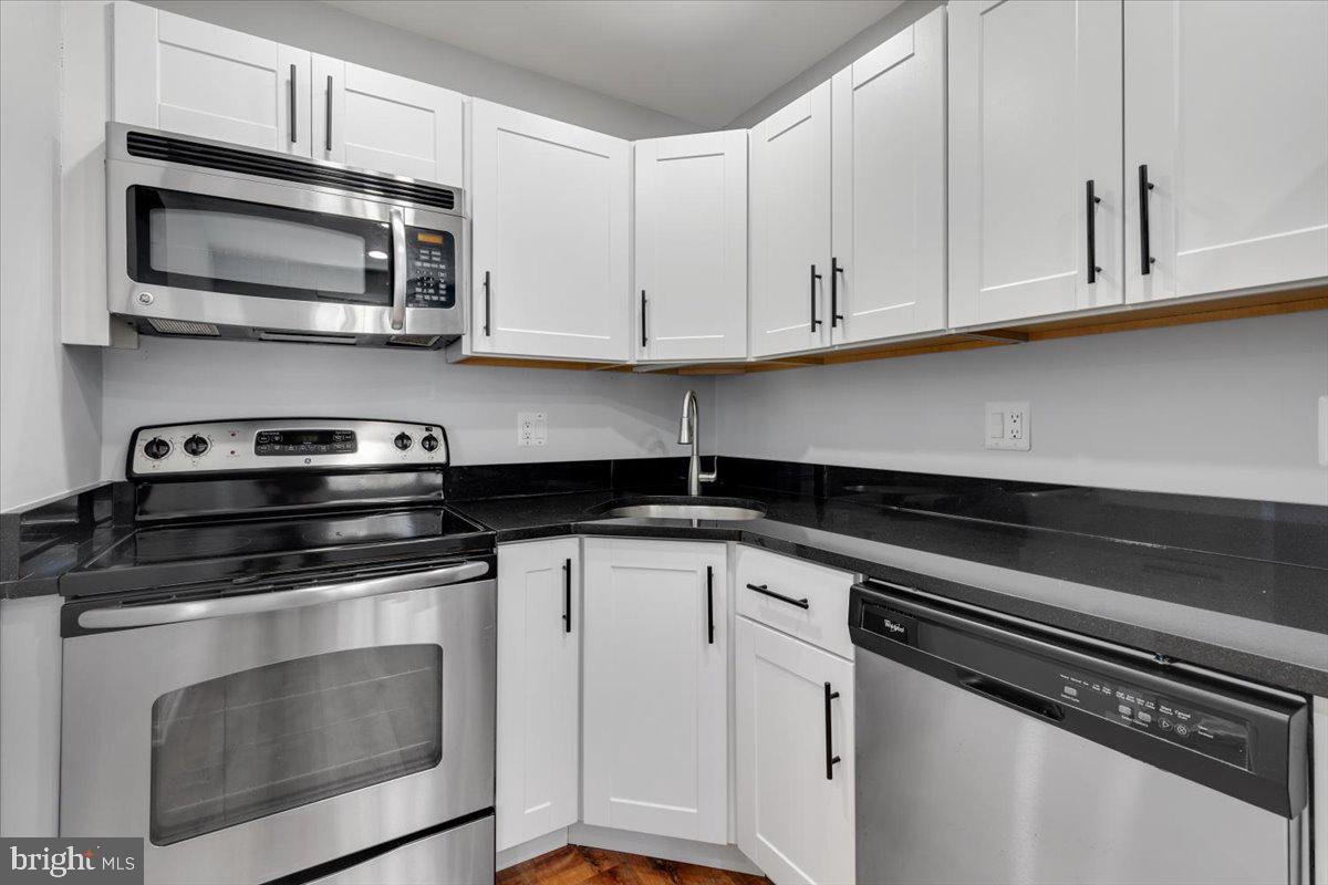 1909 North Rhodes Street, Unit 25 Arlington, VA 22201 - Photo 10 of 30