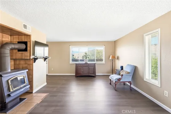 $449,000 | 19504 Dovetail Court, Tehachapi, CA 93561