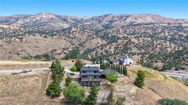 $449,000 | 19504 Dovetail Court, Tehachapi, CA 93561