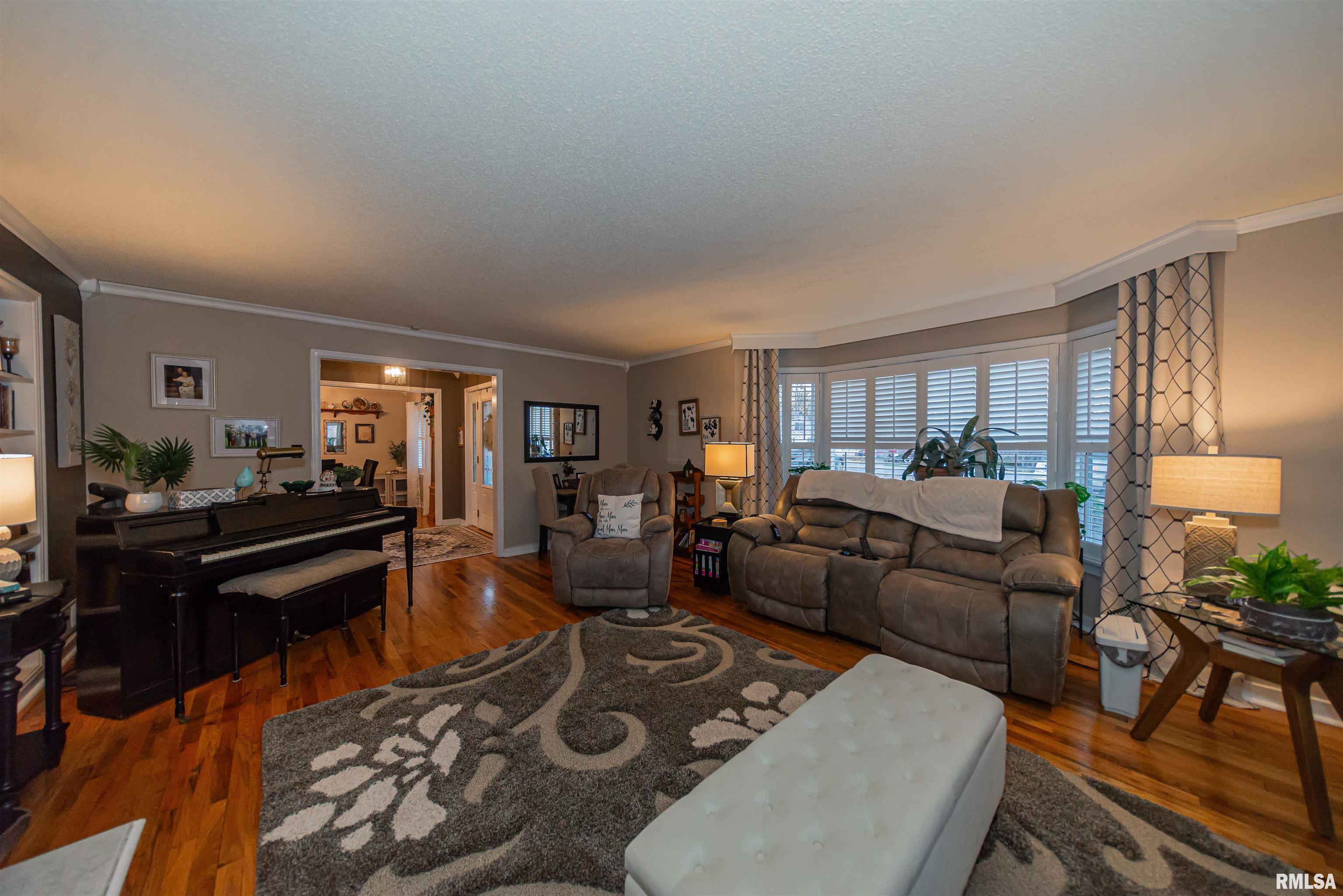 1903 East Richview Road Mount Vernon, IL 62864 - Photo 11 of 47 Gallery Image 11