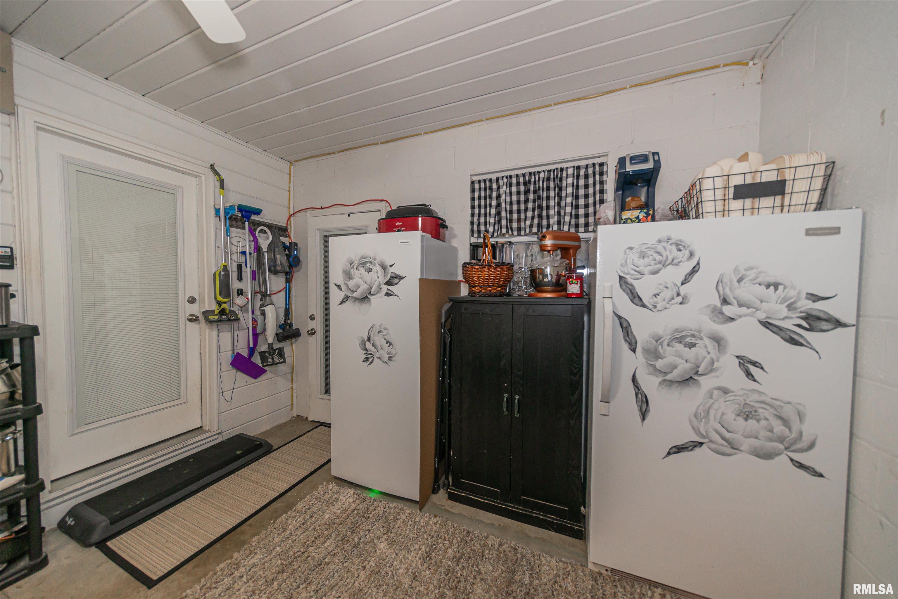 1903 East Richview Road Mount Vernon, IL 62864 - Photo 19 of 47 Gallery Image 19