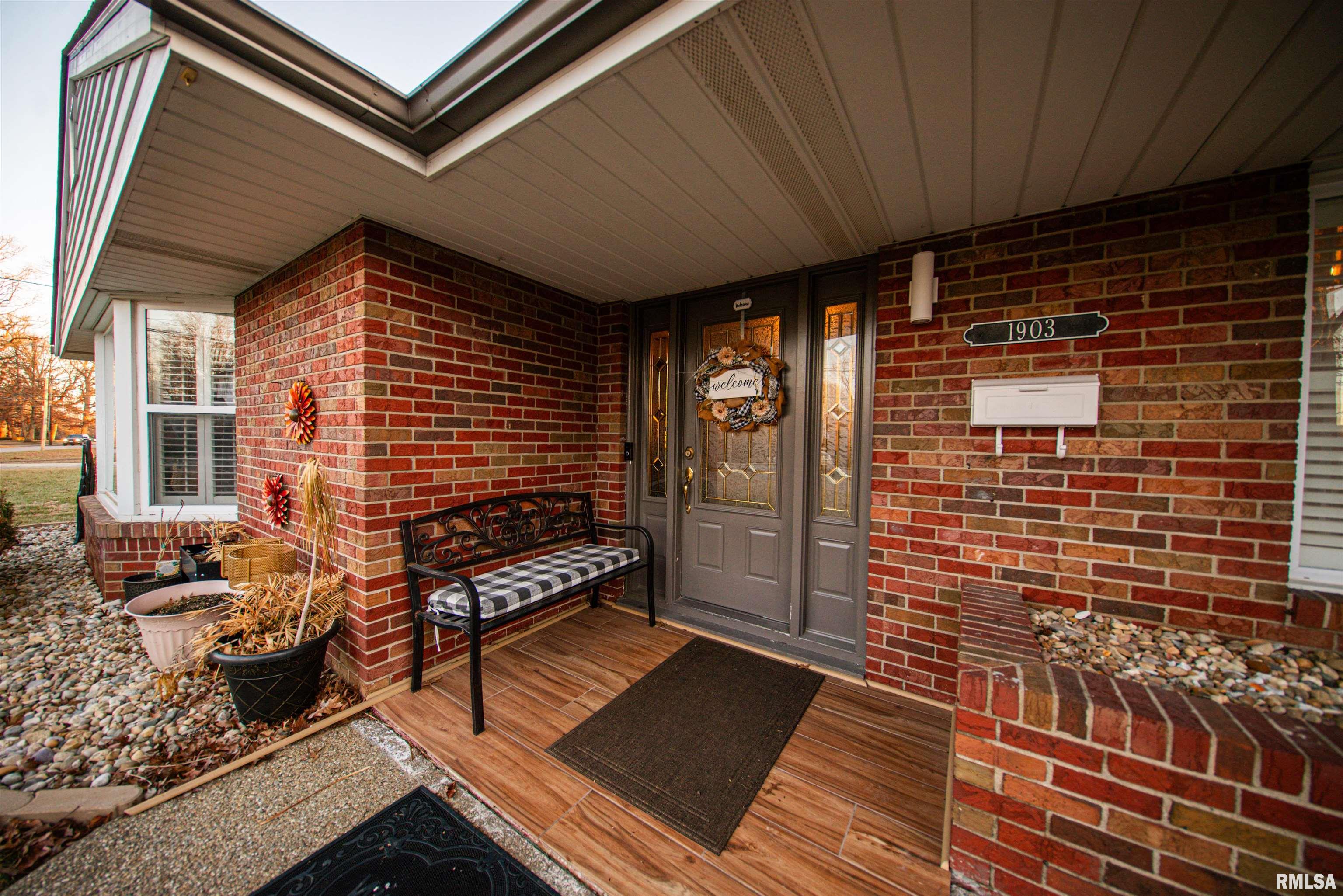 1903 East Richview Road Mount Vernon, IL 62864 - Photo 3 of 47 Gallery Image 3