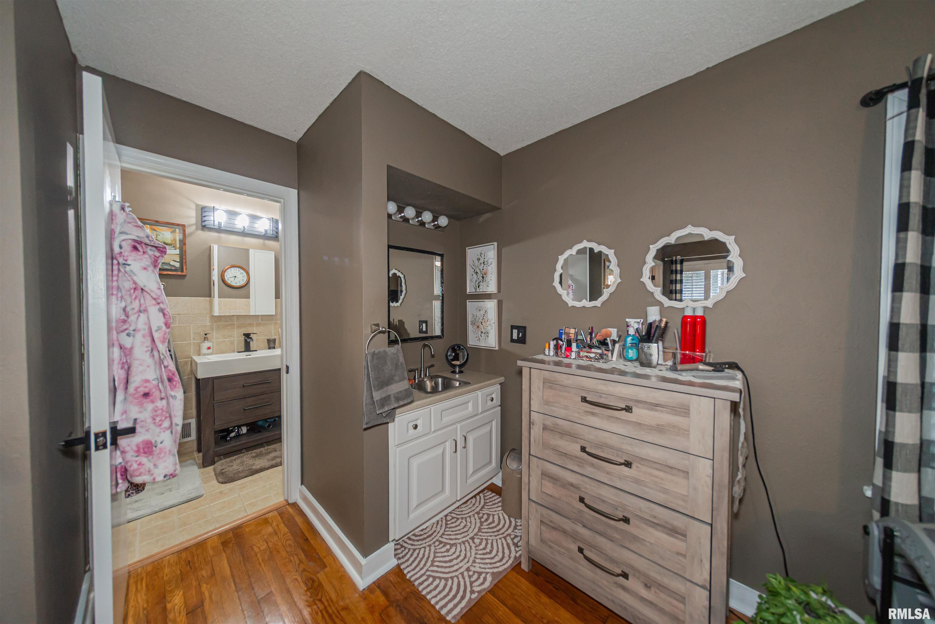1903 East Richview Road Mount Vernon, IL 62864 - Photo 32 of 47 Gallery Image 32