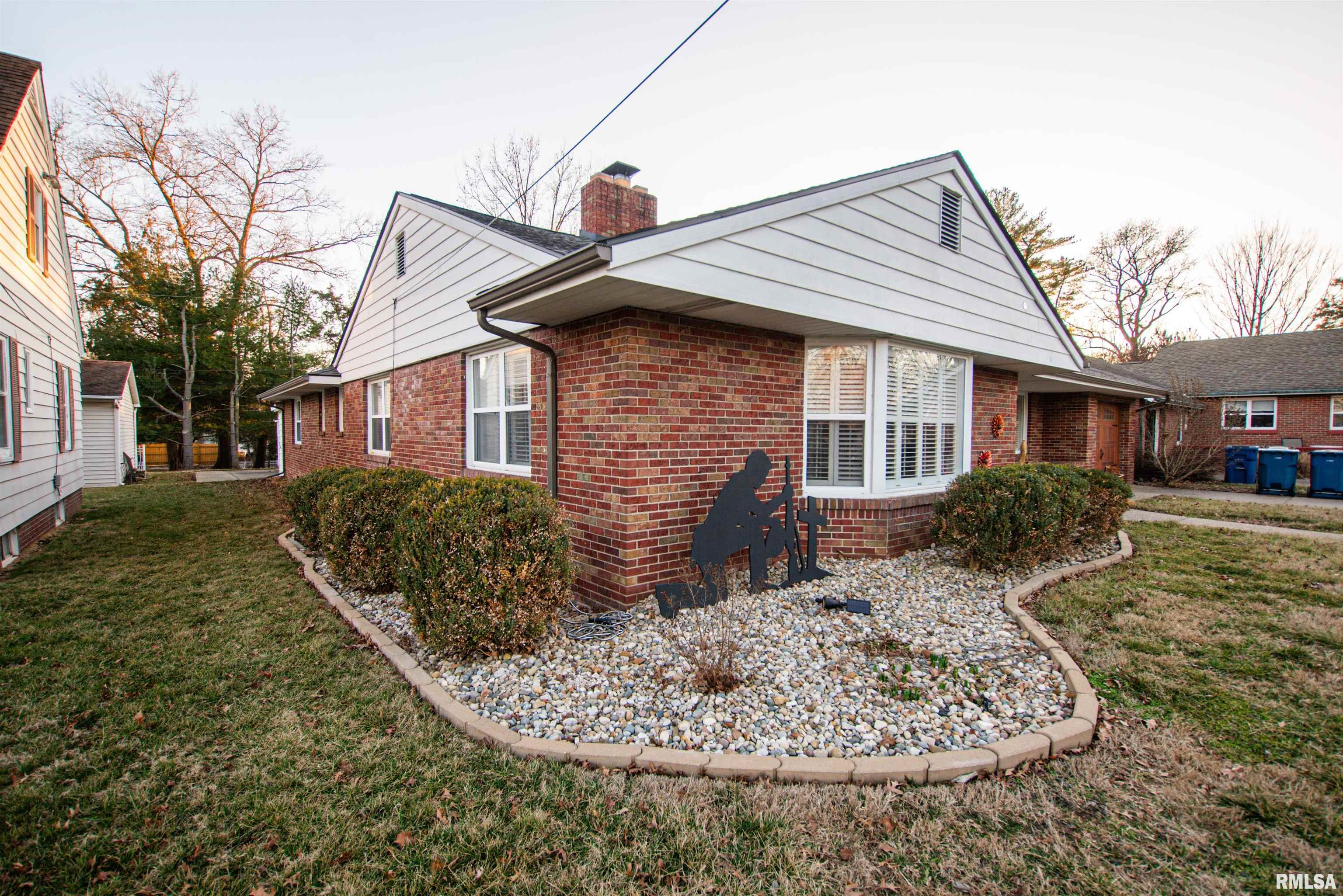 1903 East Richview Road Mount Vernon, IL 62864 - Photo 38 of 47 Gallery Image 38