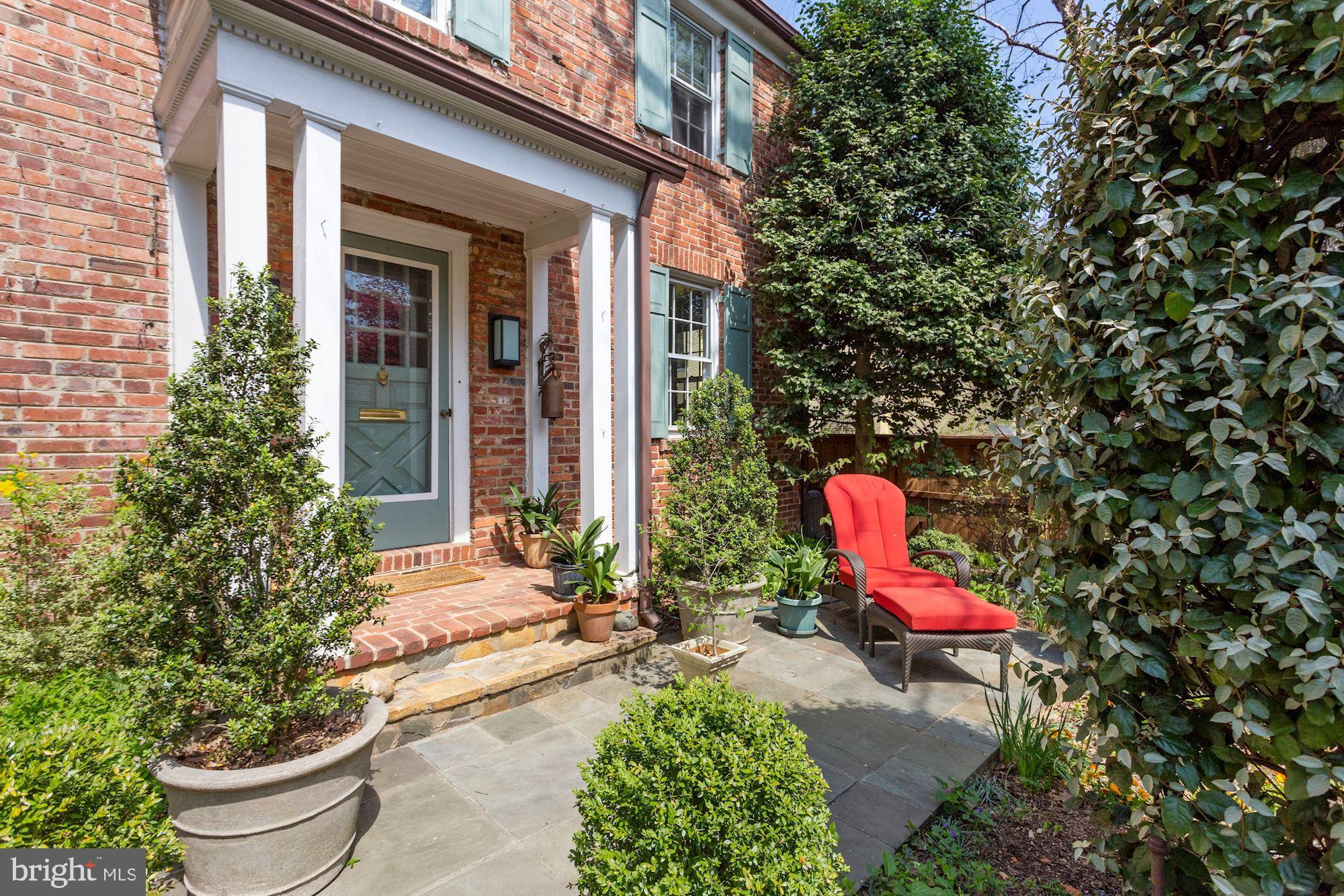 3743 Upton Street Northwest Washington, DC 20016 - Photo 2 of 35