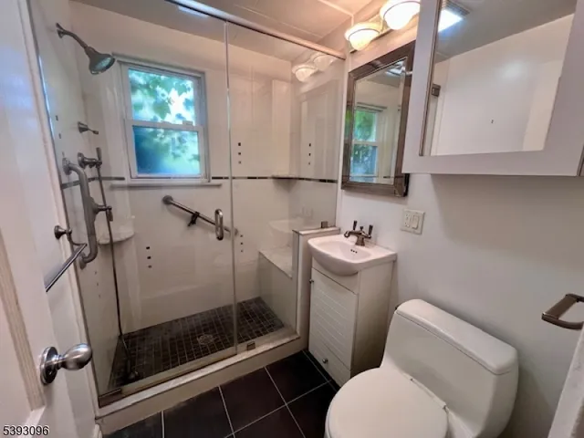 $599,999 | 195 River Lane, New Milford, NJ 07646