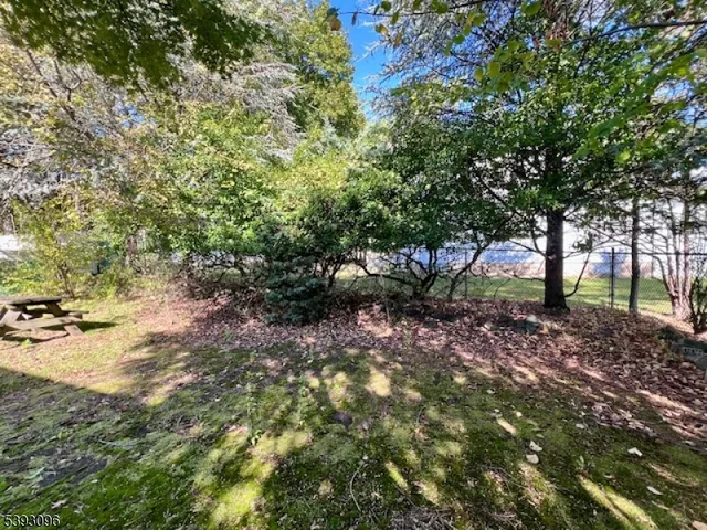 $599,999 | 195 River Lane, New Milford, NJ 07646