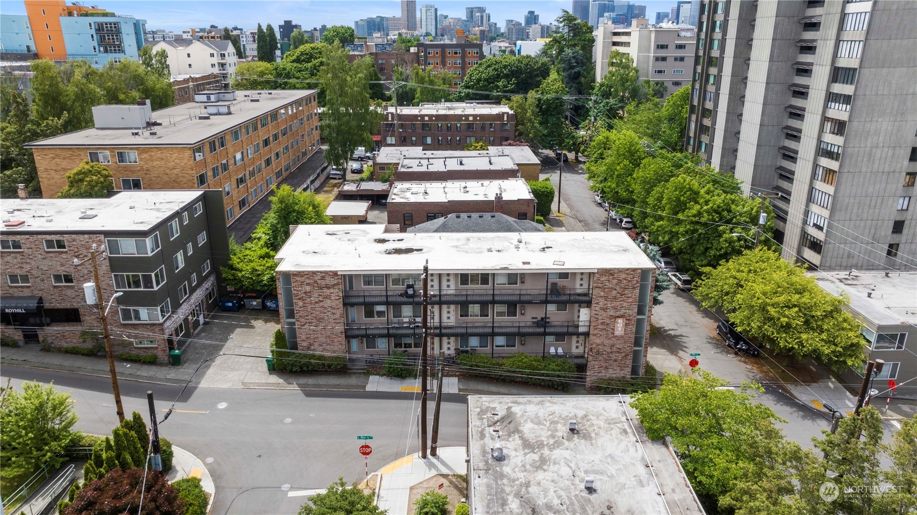 601 East Roy Street Seattle, WA 98102 - Photo 12 of 26 a view of a building with outdoor seating