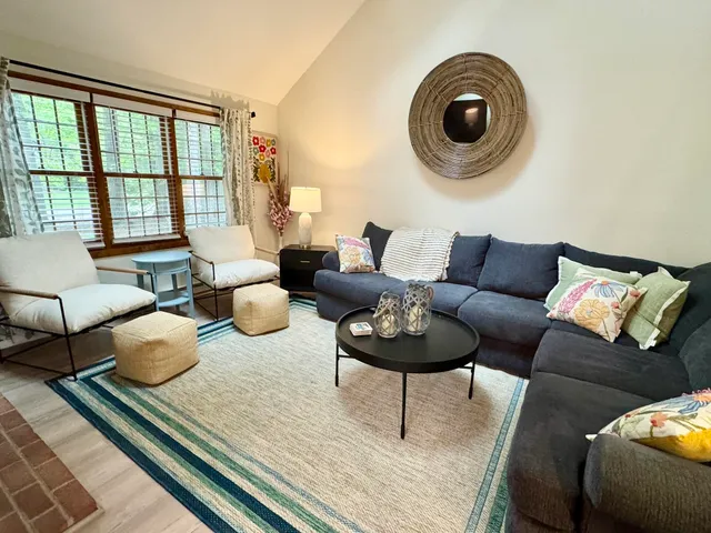 $2,150 | 20 A Golf View, Laconia, NH 03246