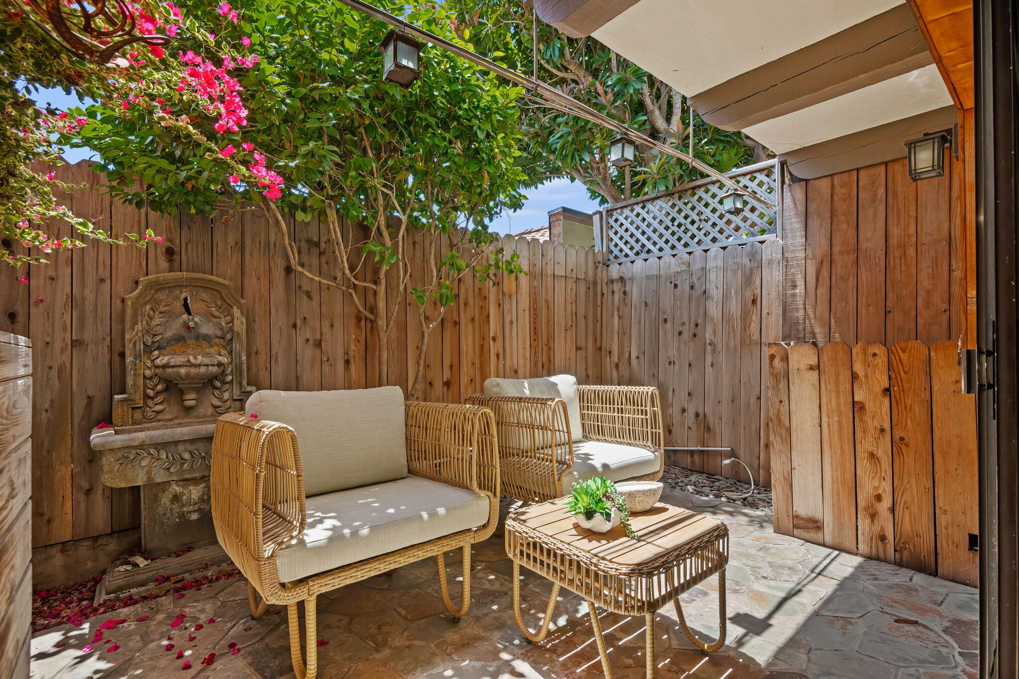 2012 Castillo Street, Unit B Santa Barbara, CA 93105 - Photo 10 of 21 10-Back Patio