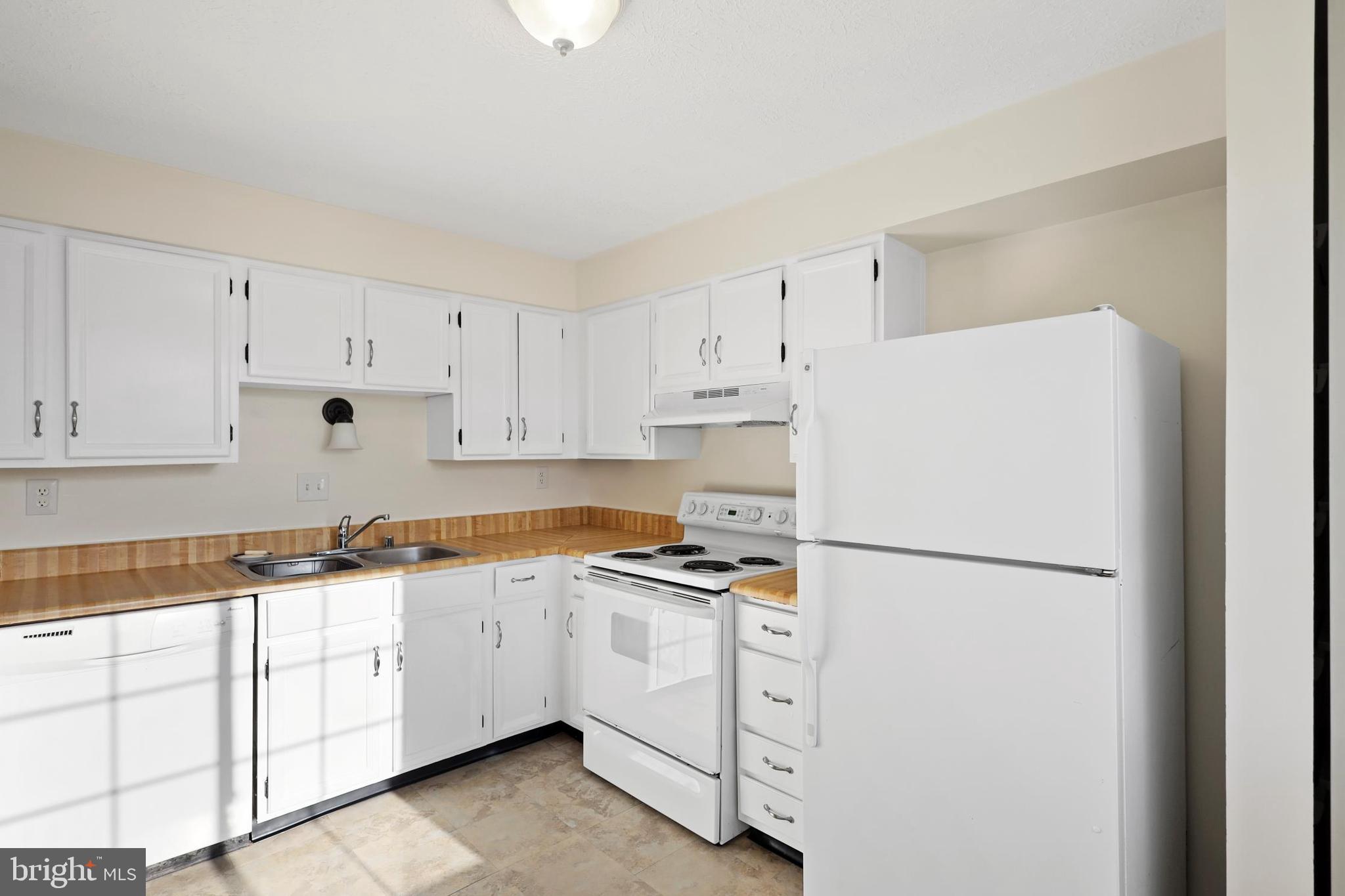 1782 Springfield Lane Frederick, MD 21702 - Photo 8 of 30 Gallery Image 8