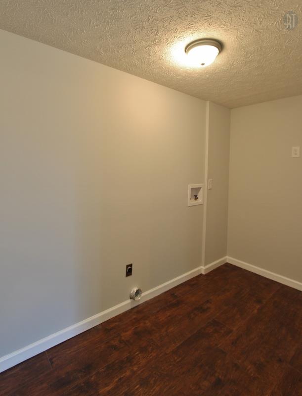 10200 Bluebird Road Watertown, TN 37184 - Photo 20 of 28 16x5 laundry room