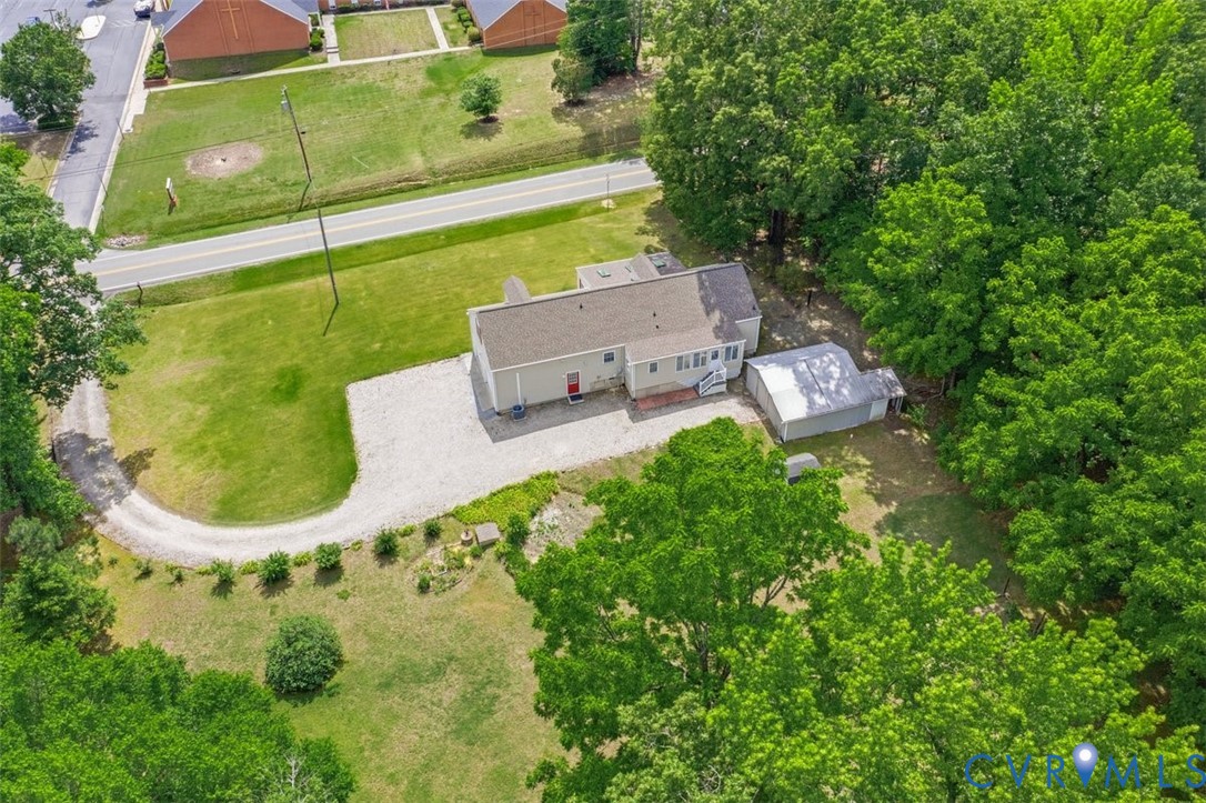 18501 Branders Bridge Road Colonial Heights, VA 23834 - Photo 36 of 43 an aerial view of a house with a garden