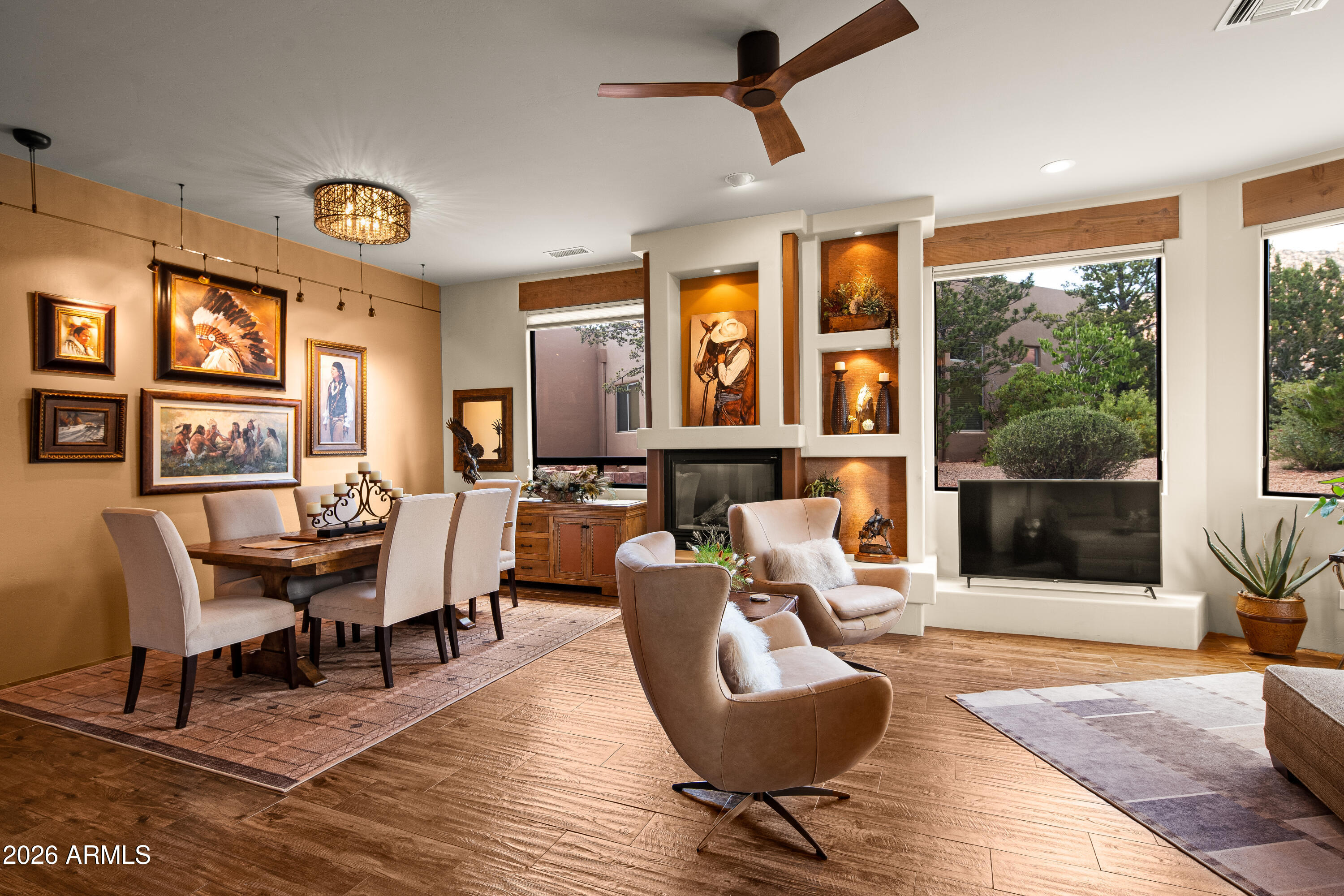 2335 Mule Deer Road Sedona, AZ 86336 - Photo 9 of 50 living/dining room