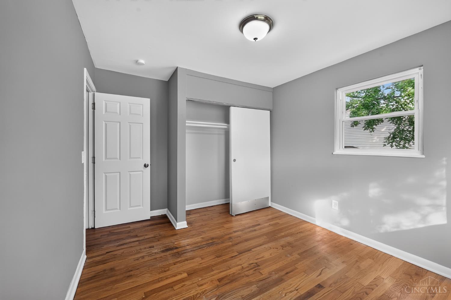 2015 Windmill Way Cincinnati, OH 45240 - Photo 5 of 32