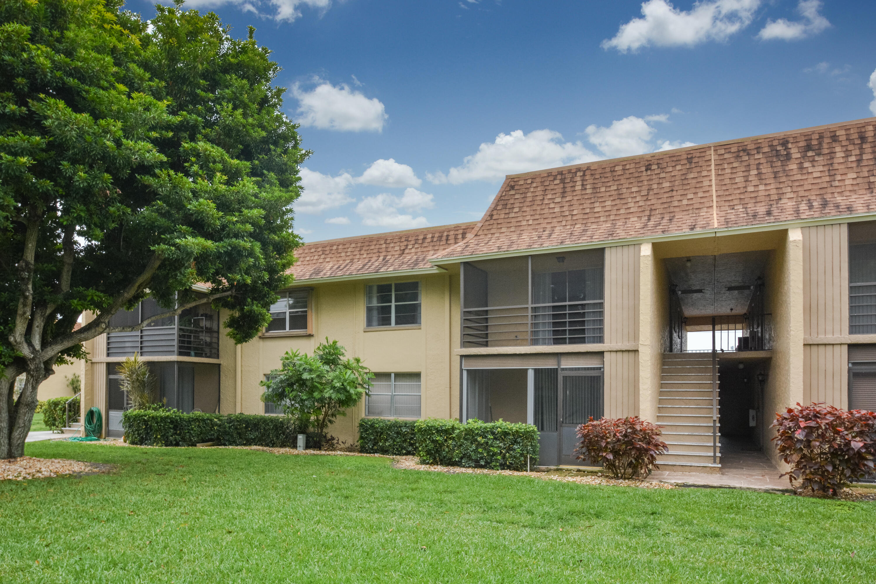 1251 Northwest 13th Street, Unit 436 Boca Raton, FL 33486 - Photo 15 of 17 1251 NW 13th St_#436_Cyndi Avant_24