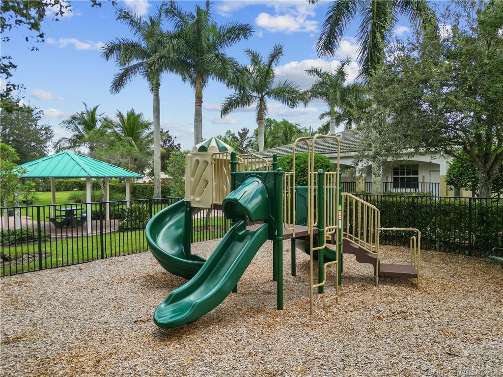 1580 Southeast Sheffield Terrace, Unit 101 Stuart, FL 34994 - Photo 31 of 39