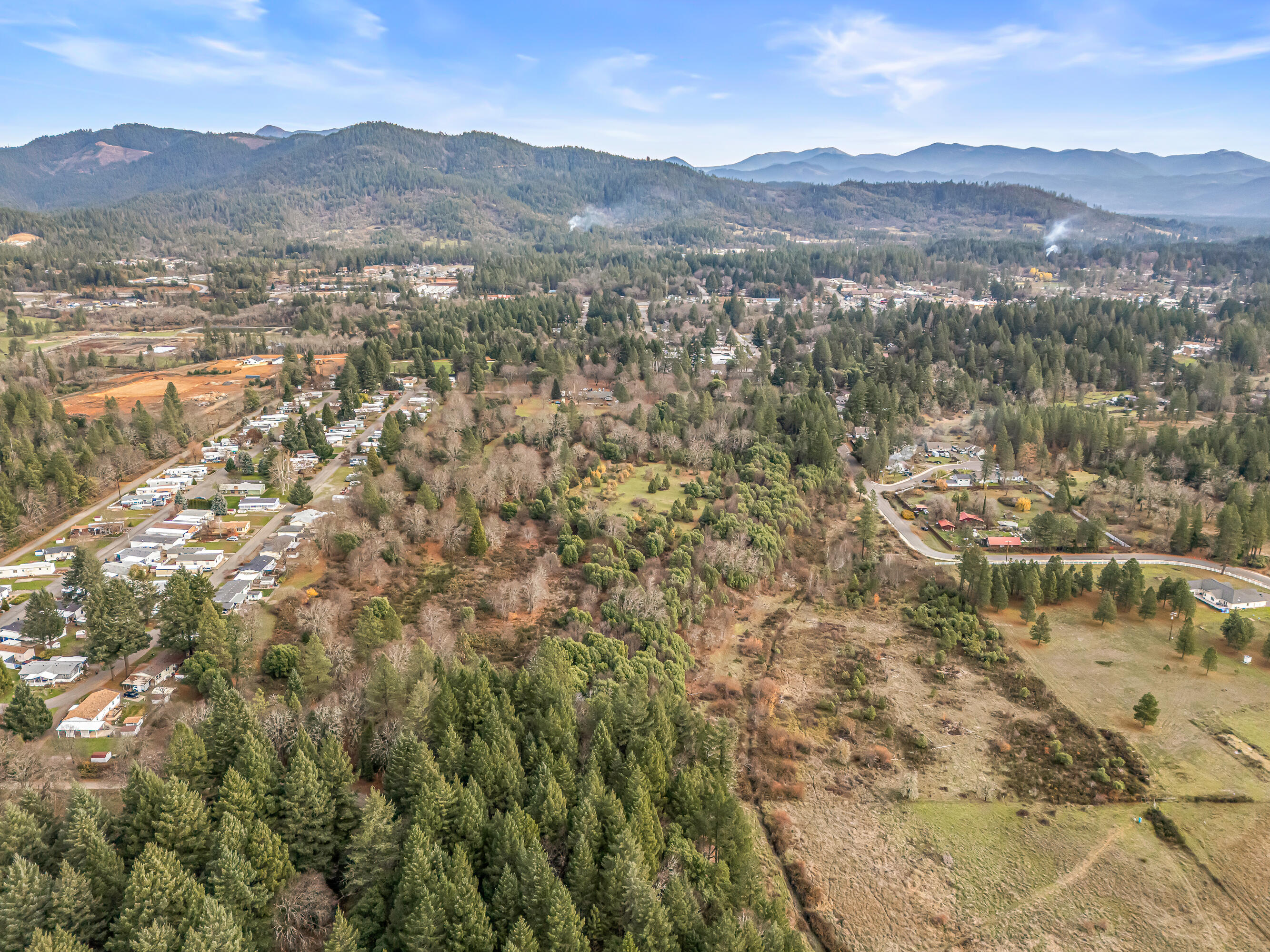 620 West River Street Cave Junction, OR 97523 - Photo 9 of 15 DJI_20251203132455_0052_D