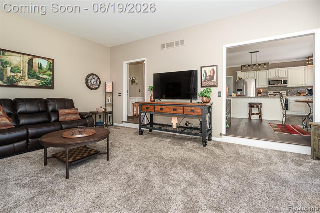 1815 Ring Neck Drive Rochester, MI 48307 - Photo 14 of 51