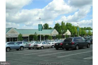 15070 Haslemere Court, Unit 262F Silver Spring, MD 20906 - Photo 28 of 31 GIANT FOOD & MANY DINING & SHOPPING