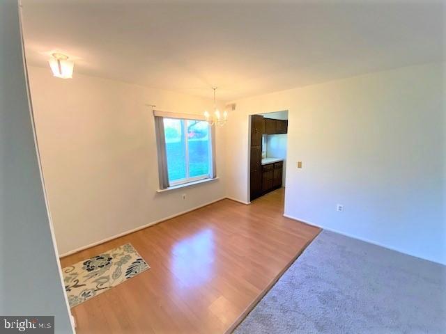 15070 Haslemere Court, Unit 262F Silver Spring, MD 20906 - Photo 4 of 31 DINING AREA OFF LIVING ROOM