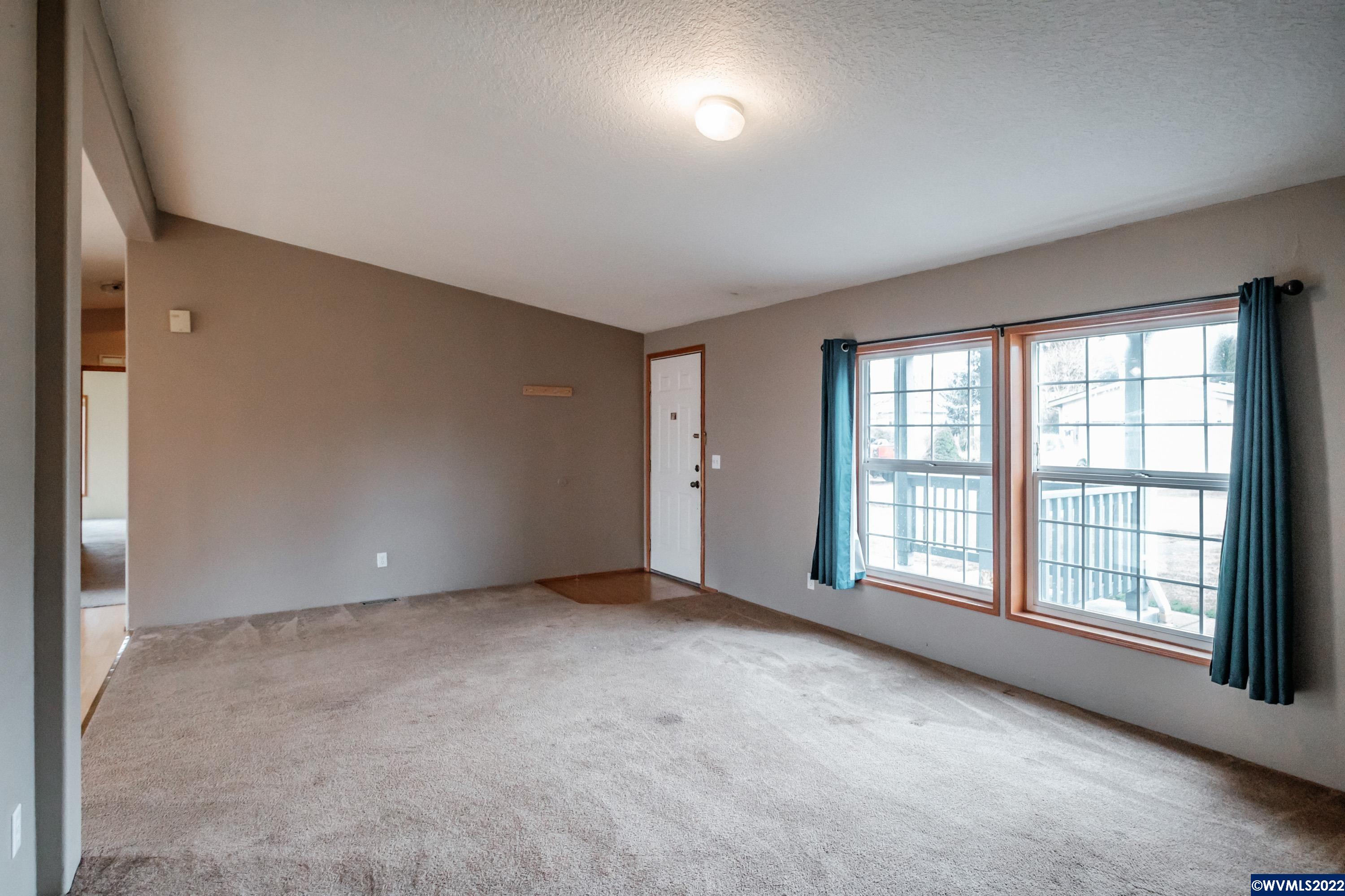 1012 Baxter Road Salem, OR 97306 - Photo 14 of 34