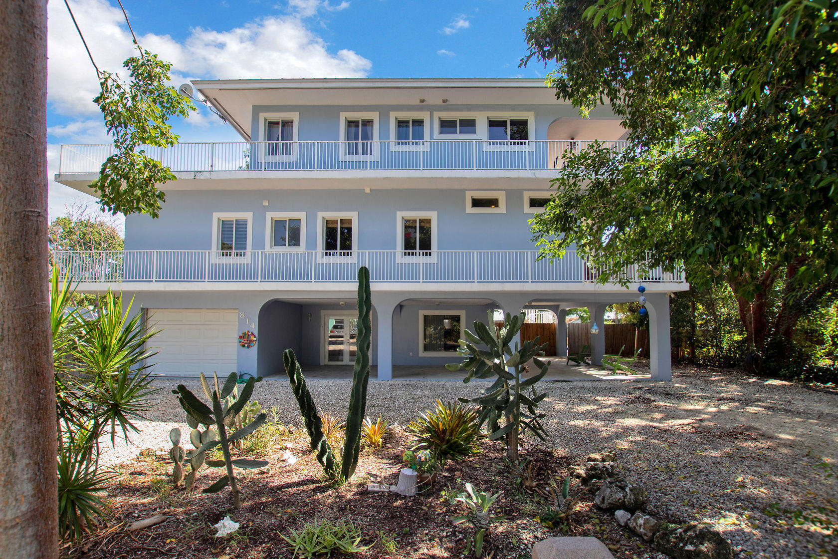 814 Madrid Road Key Largo, FL 33037 - Photo 2 of 40 virtual-tour-303023-48