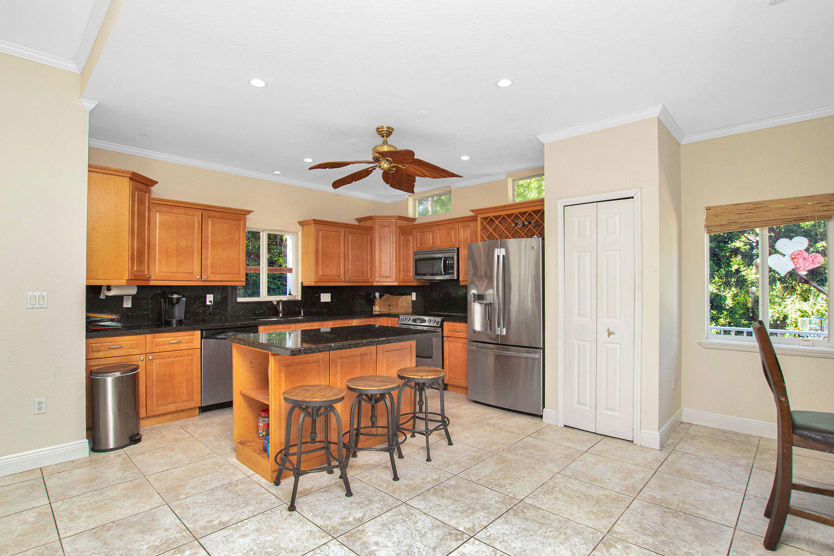 814 Madrid Road Key Largo, FL 33037 - Photo 16 of 40 virtual-tour-303023-06