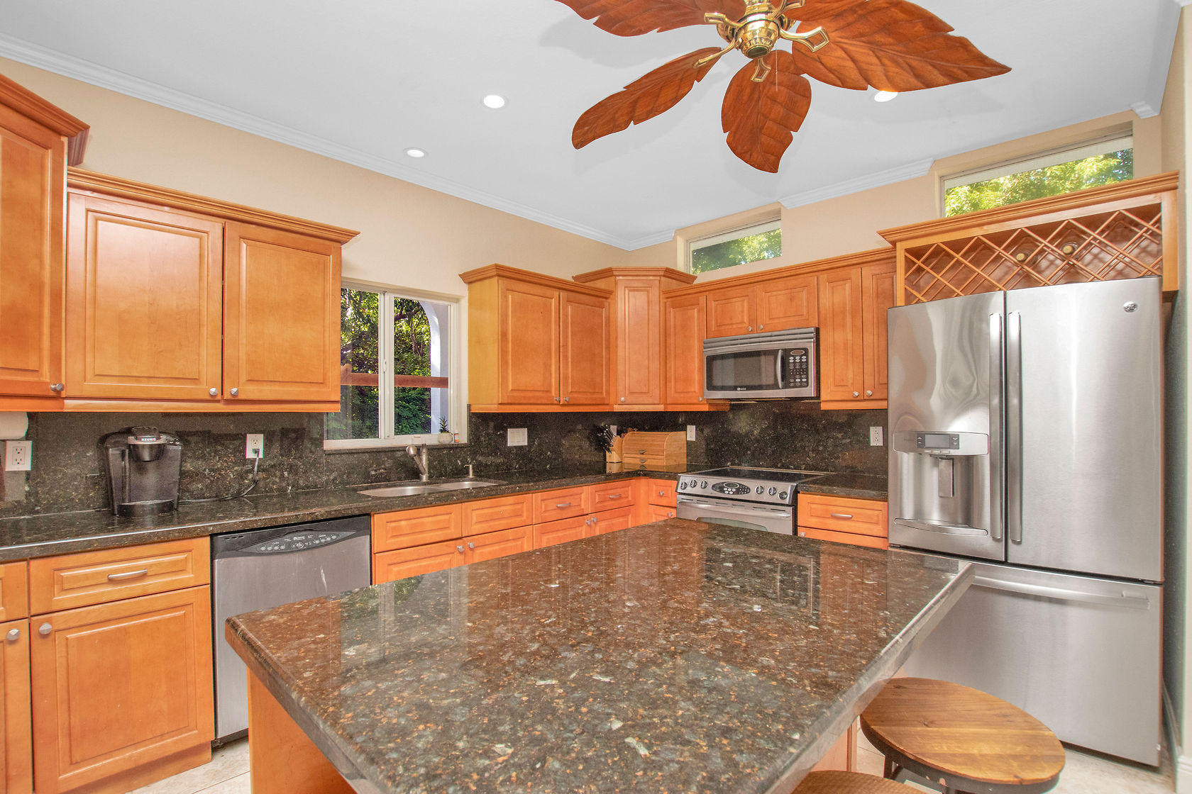 814 Madrid Road Key Largo, FL 33037 - Photo 18 of 40 virtual-tour-303023-10