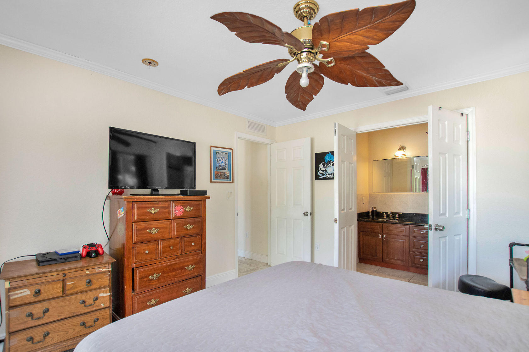 814 Madrid Road Key Largo, FL 33037 - Photo 38 of 40 virtual-tour-303023-38
