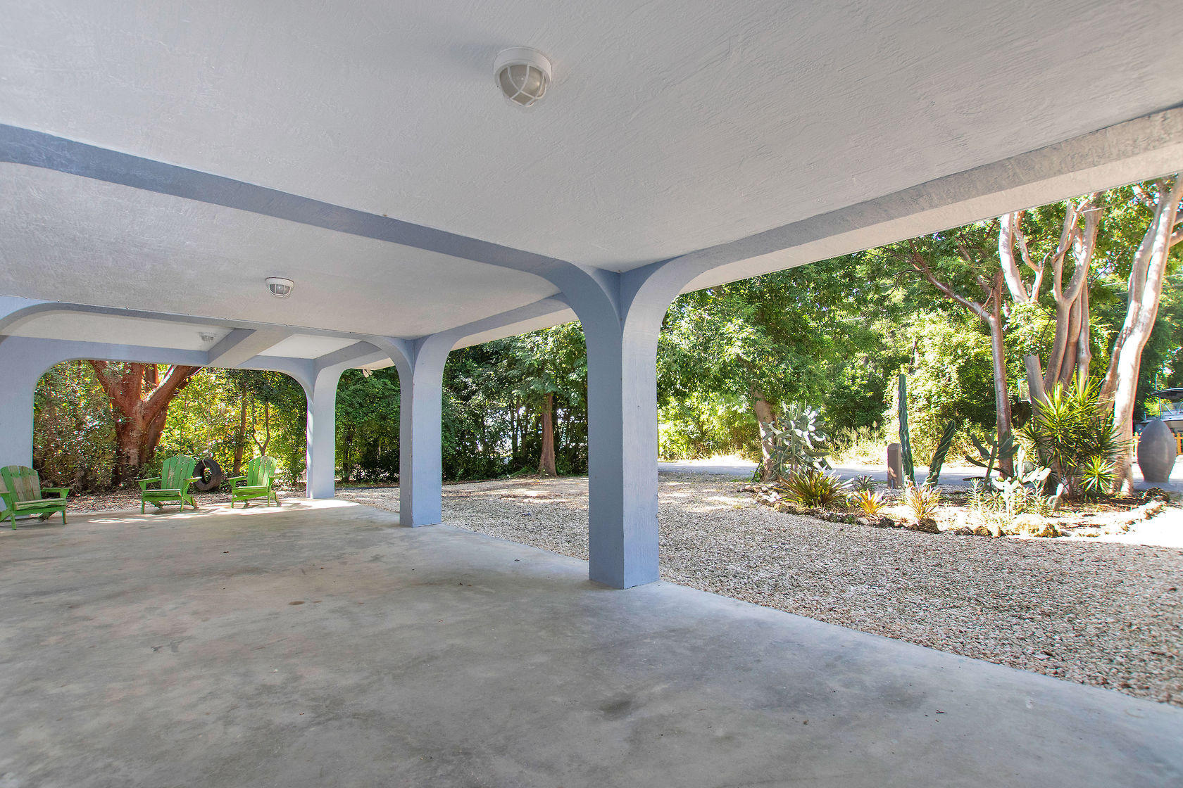 814 Madrid Road Key Largo, FL 33037 - Photo 5 of 40 virtual-tour-303023-46
