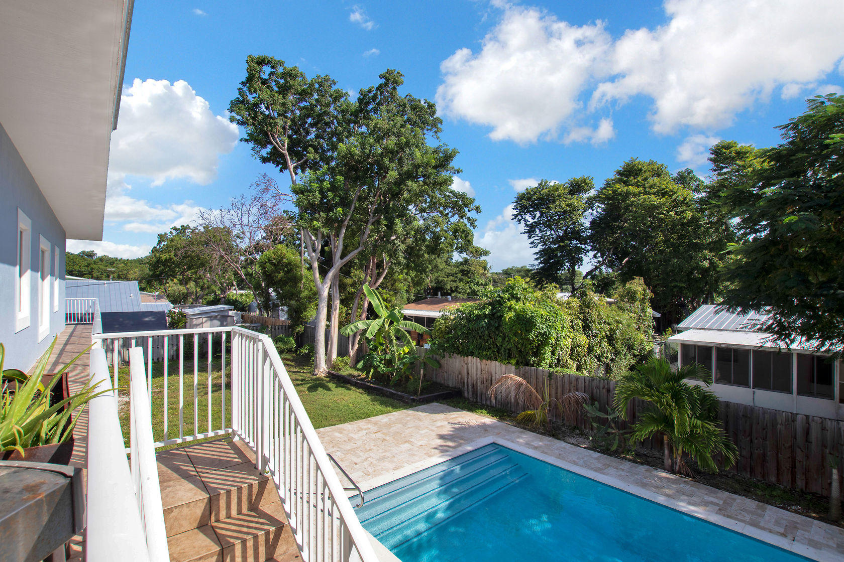 814 Madrid Road Key Largo, FL 33037 - Photo 9 of 40 virtual-tour-303023-17
