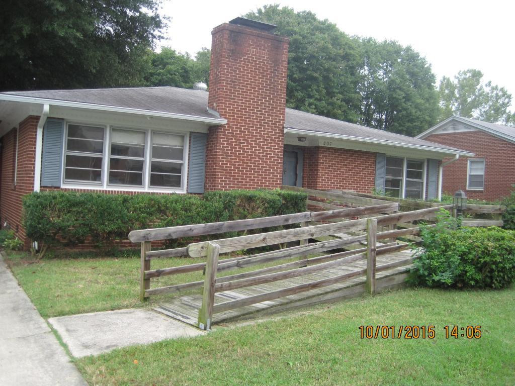 207 Friendly Road Burlington, NC 27217 - Photo 1 of 10 Gallery Image 1