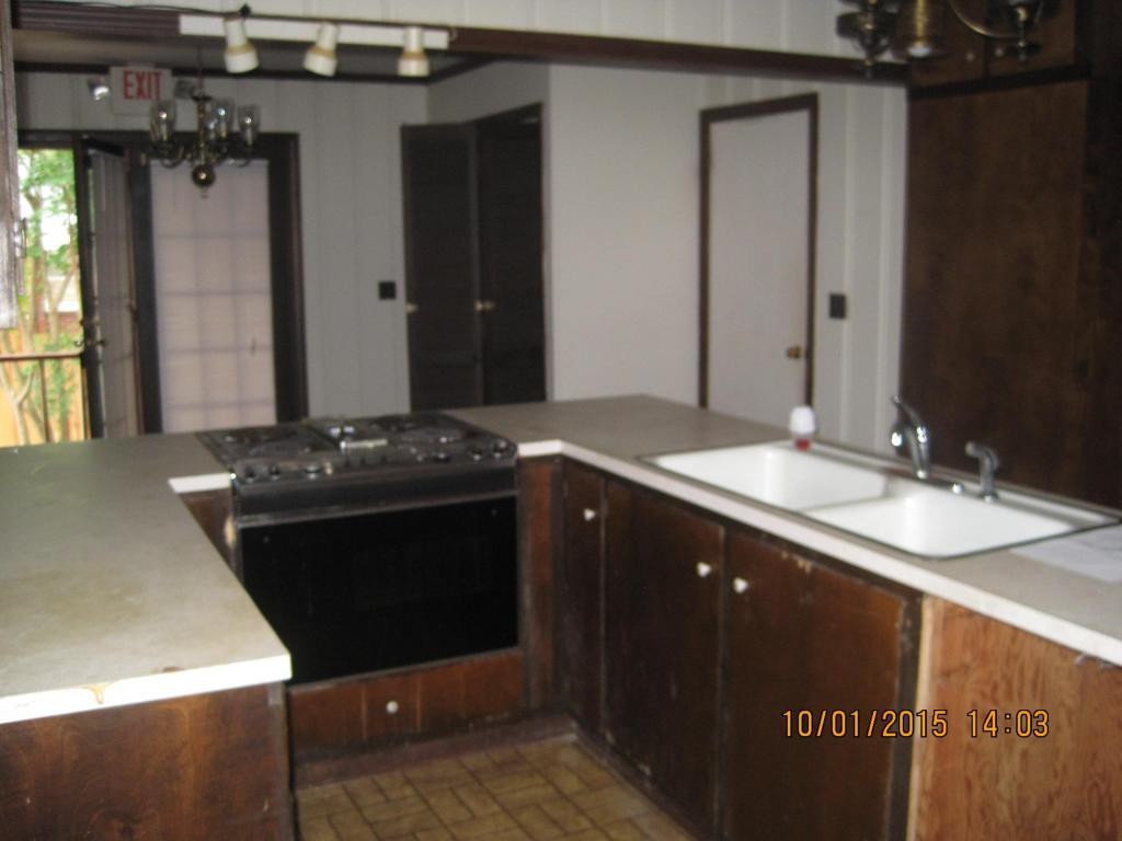 207 Friendly Road Burlington, NC 27217 - Photo 3 of 10 Gallery Image 3