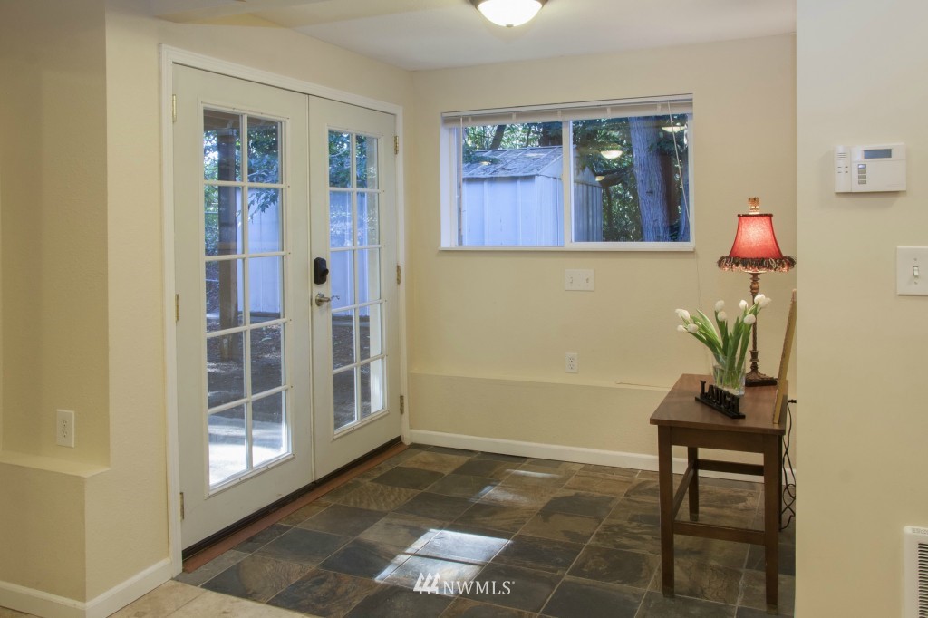 16623 Benson Road South Renton, WA 98055 - Photo 2 of 20