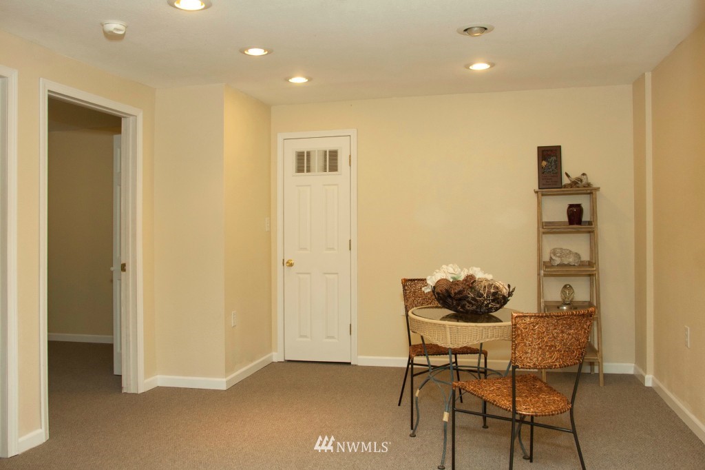 16623 Benson Road South Renton, WA 98055 - Photo 6 of 20 a dining room with furniture and front door