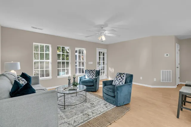 $2,900 | 5204 Carlisle Court, Summerville, SC 29485