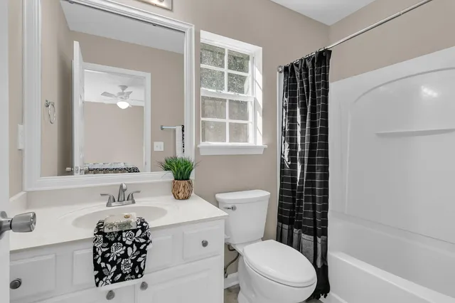 $2,900 | 5204 Carlisle Court, Summerville, SC 29485