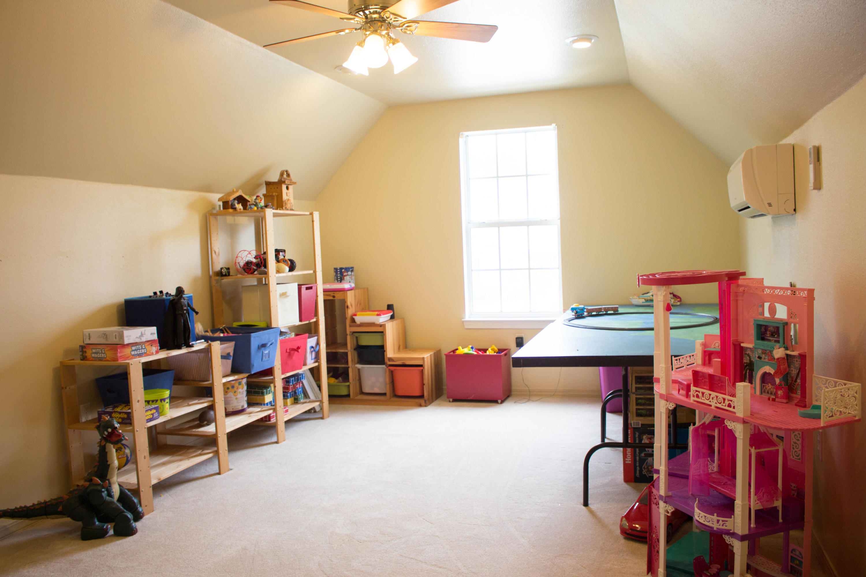 4454 Woodbridge Road Niceville, FL 32578 - Photo 21 of 27 Playroom