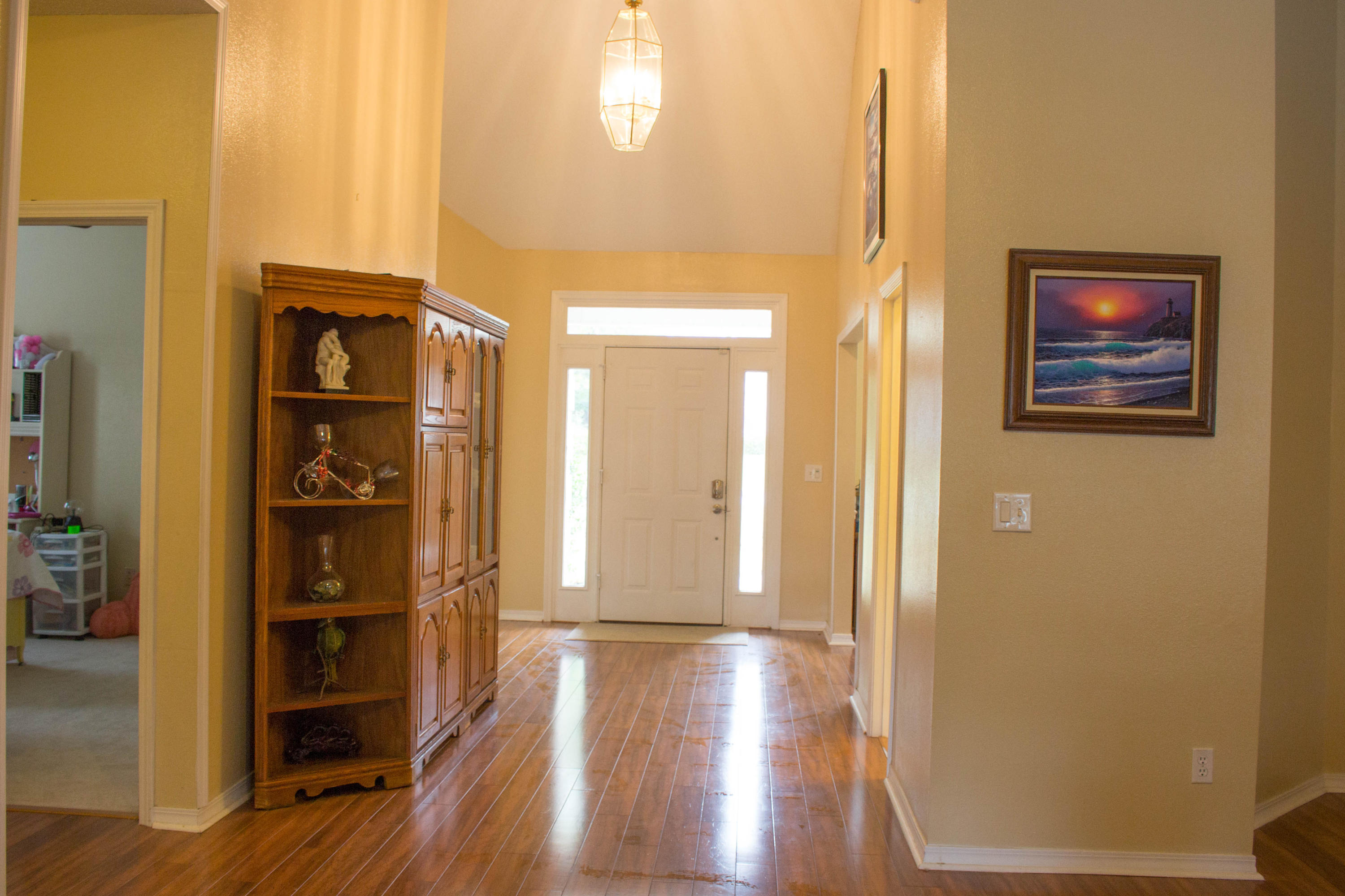 4454 Woodbridge Road Niceville, FL 32578 - Photo 5 of 27 Foyer