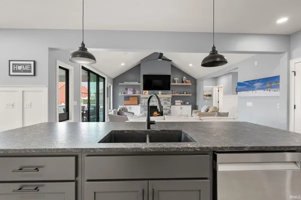 $1,150,000 | 40 Lane 283 Hamilton Lake, Hamilton, IN 46742