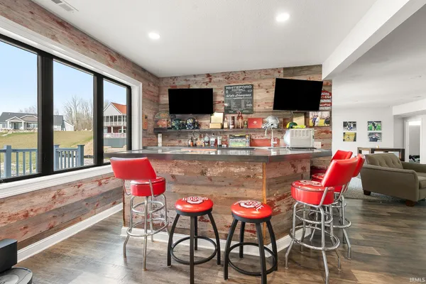 $1,150,000 | 40 Lane 283 Hamilton Lake, Hamilton, IN 46742