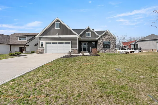 $1,150,000 | 40 Lane 283 Hamilton Lake, Hamilton, IN 46742