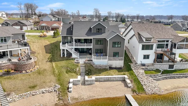 $1,150,000 | 40 Lane 283 Hamilton Lake, Hamilton, IN 46742