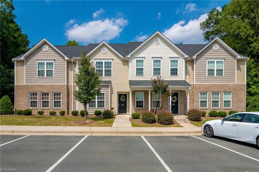 468 Ridgebrooke Drive High Point, NC 27265 - Photo 3 of 29 Townhouse is part of only a small group of four total units.