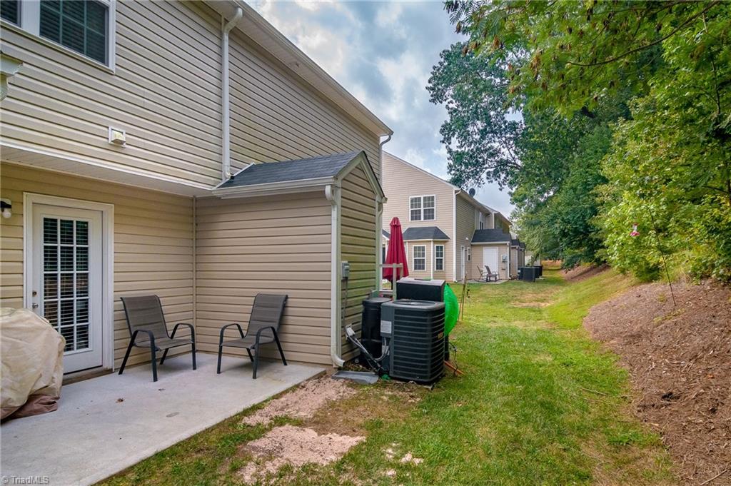 468 Ridgebrooke Drive High Point, NC 27265 - Photo 26 of 29 Alternate view of patio