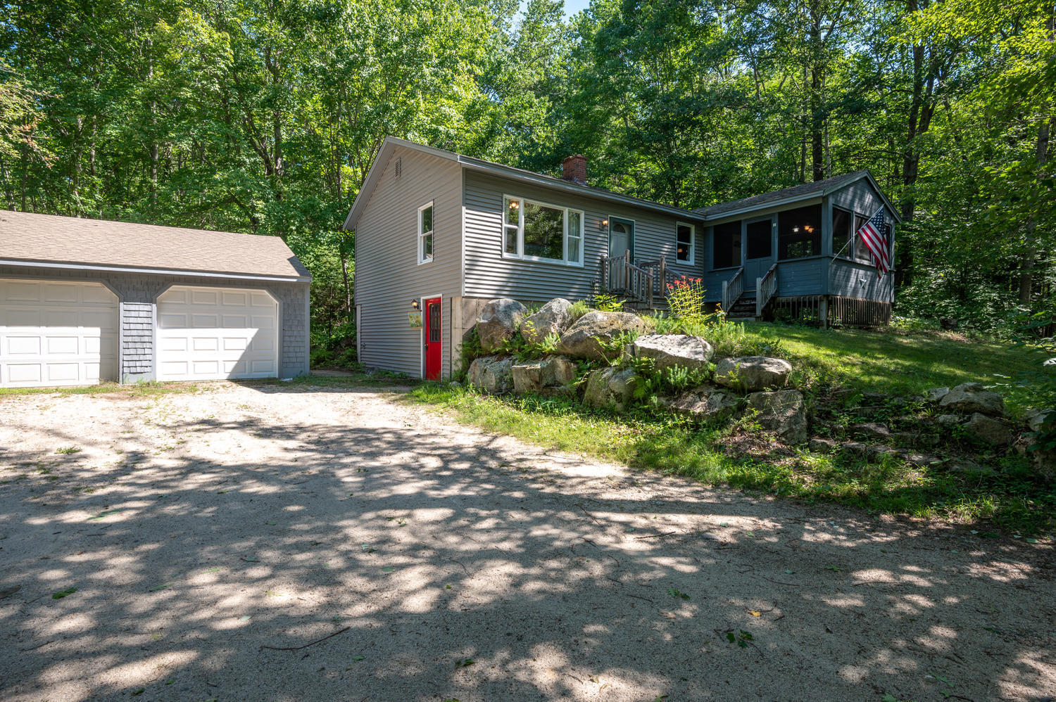 162 Egypt Road Raymond, ME 04071 - Photo 2 of 35 162 Egypt Rd Raymond ME 04071-large-002-